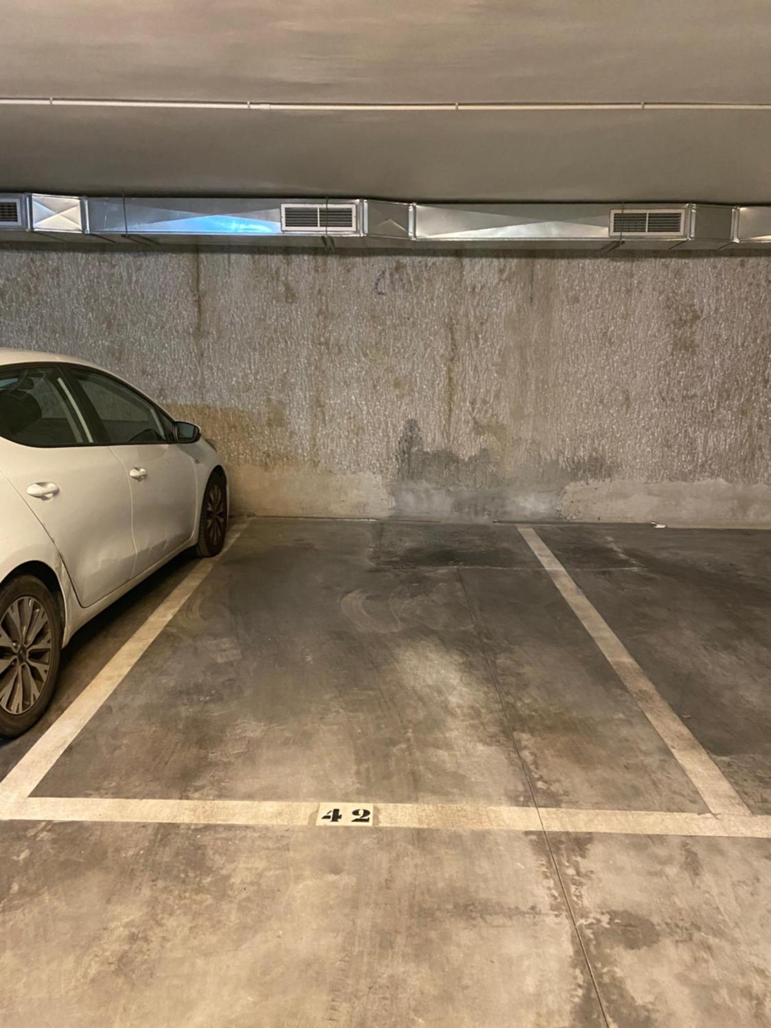Behappy Salitre - Con Aparcamiento Apartment Malaga Bagian luar foto